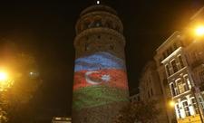 Türkiyədəki Qalata qülləsi Azərbaycan bayrağının rəngləri ilə işıqlandırılıb