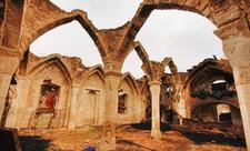 Qarabağda dağıdılmış qəbiristanlıqlar, tövləyə çevrilmiş məscidlər gördüm - Məşhur fotoqraf - FOTO