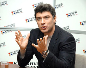 Boris Nemtsov Putini “qorxaq” adlandırdı