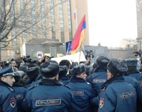Gümrü hadisəsi Ermənistan parlamentinə çıxarılır