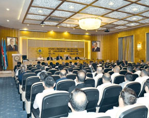 Aydın Əliyev iş adamları ilə görüşüb