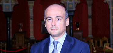 Tağiyevin qızı Sara xanım arxiv sənədlərini həmişə öz üzərində gəzdirib