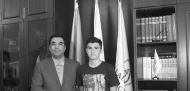 700 bal toplamış abituriyent: “BANM-la dünyaya çıxmaq istəyirəm”