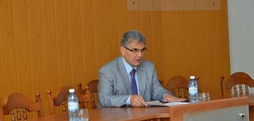 “Müəllimlərlə bağlı problemlərimiz var”