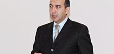 “Dərmanların qiyməti 2 dəfə aşağı salınacaq”