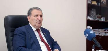 “Akademiyada institutların bağlanması gündəmdə deyil”