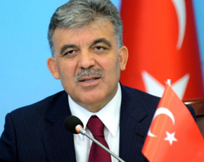 Abdulla Gül AKP-yə qayıdır