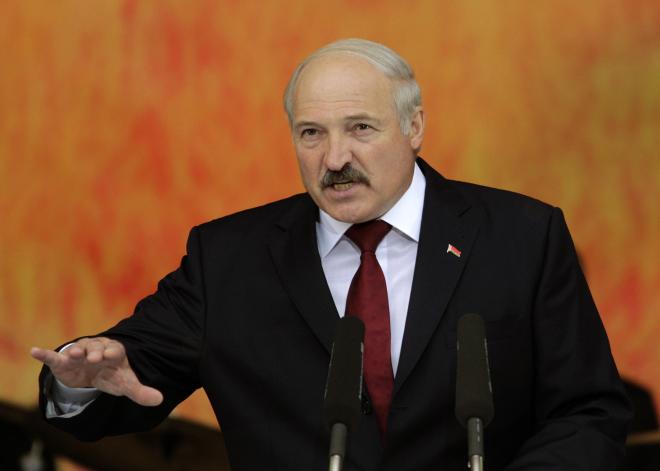 Lukaşenko niyə “ruslarla birgə” xəbərdarlığı etdi?