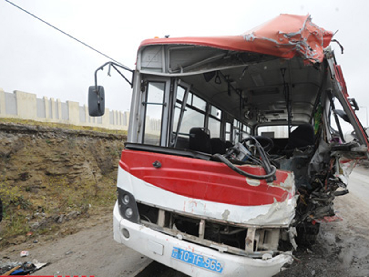 Sumqayıtda dəhşətli avtobus qəzası