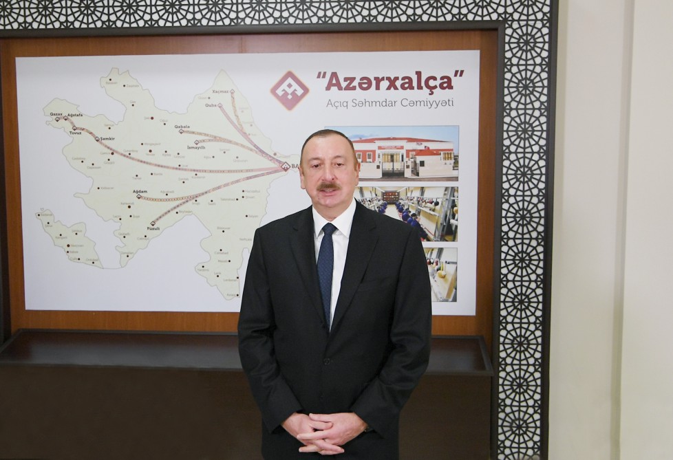 Azərbaycan Prezidenti and içdi