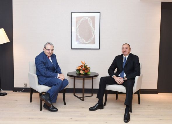 Azərbaycan prezidenti Davosda bir sıra görüşlər keçirib