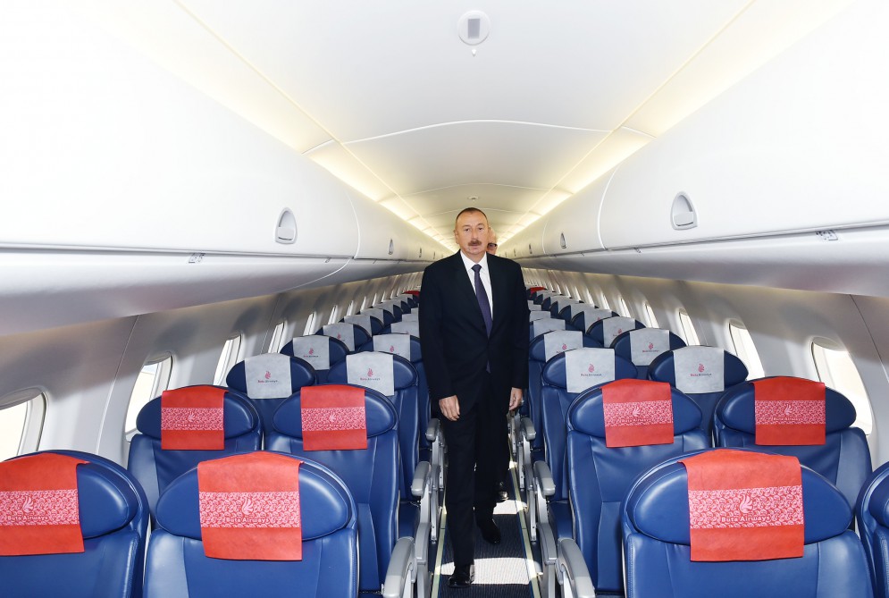 Prezident “Embraer 190” təyyarəsi ilə tanış olub