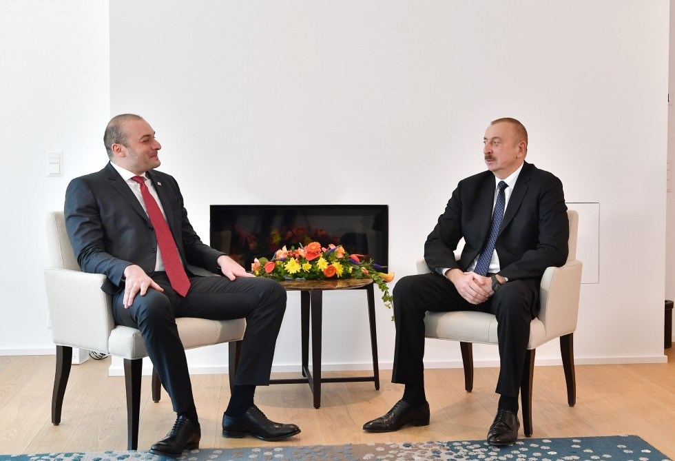 Azərbaycan Prezidenti Davosda bir sıra görüşlər keçirib