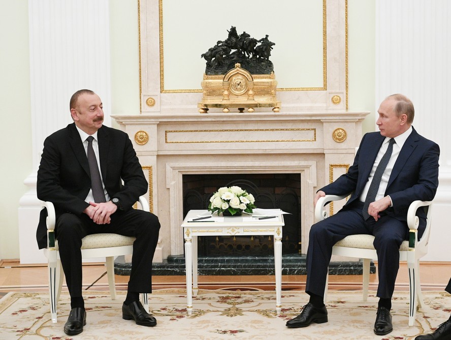 Prezident İlham Əliyev Vladimir Putinə telefonla zəng edib