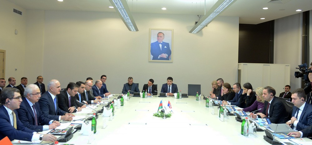 Azərbaycan-Serbiya iqtisadi əlaqələri müzakirə edilib