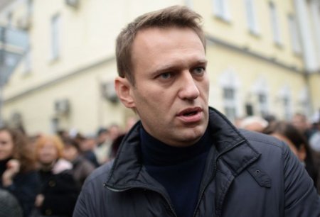 Navalnı erməni media maqnatını fırıldaqçı adlandırdı