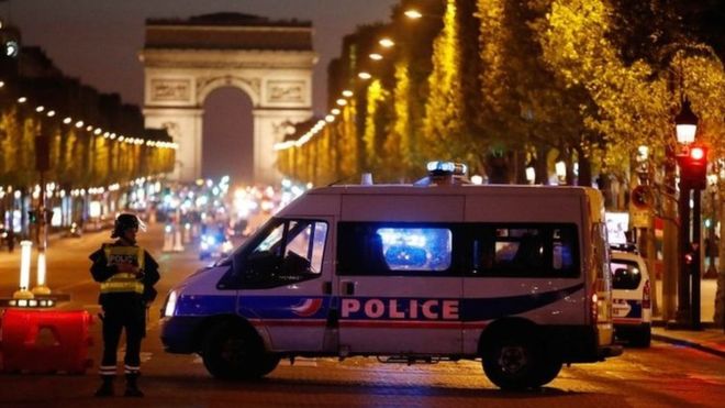 Parisdə polisi güllələmiş silahlı şəxs müəyyənləşdirilib