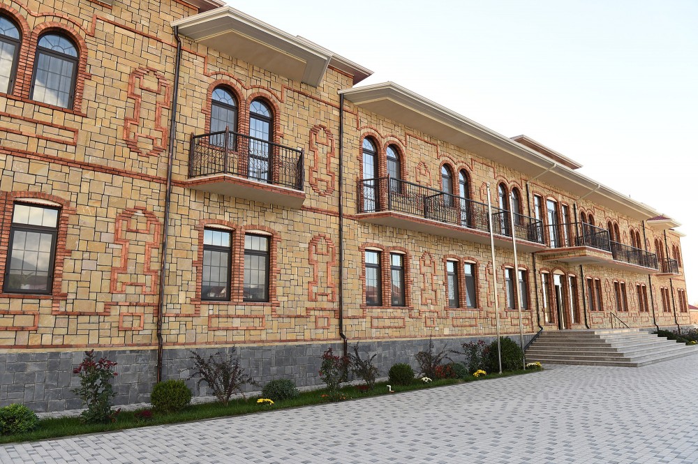 Şəkidə qarışıq tipli uşaq evi üçün inşa olunan yeni bina istifadəyə verilib