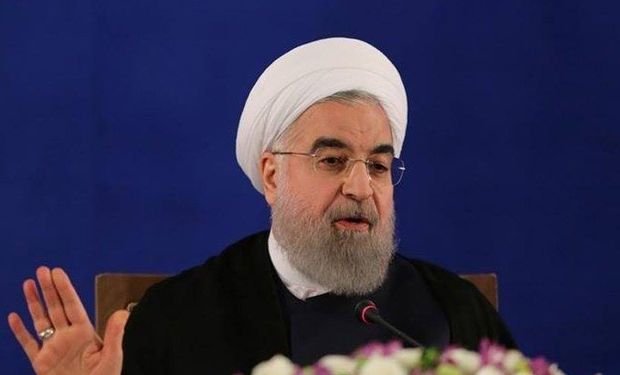 Ruhani: “İrana qarşı silah embarqosunun vaxtı uzadılsa, cavabımız ağır olacaq”