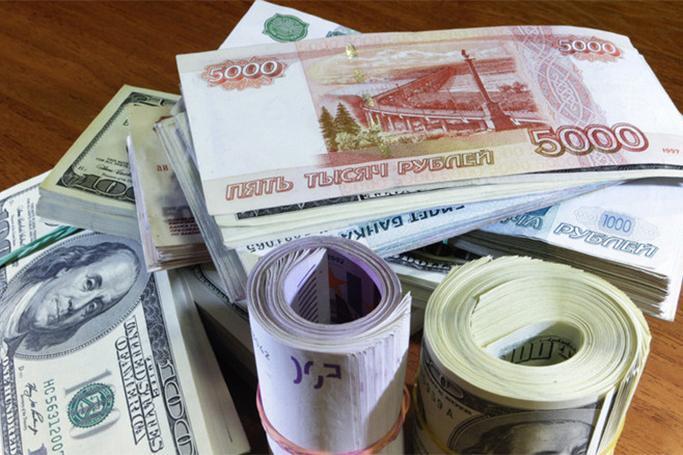 “Saleh Rüstəmov bir dəfəyə 175 min dollar pul göndərdi“