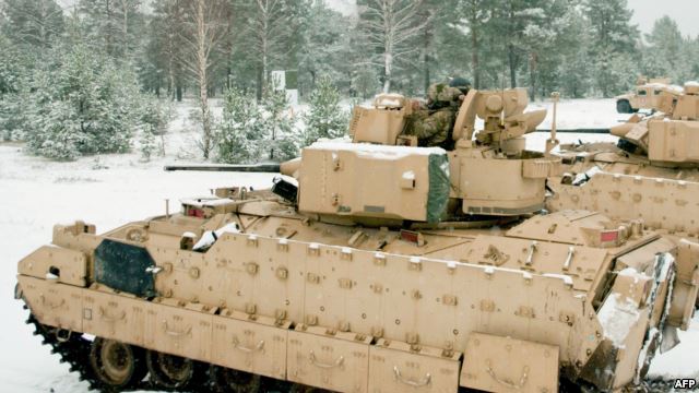 ABŞ Avropadakı tanklarını artırır