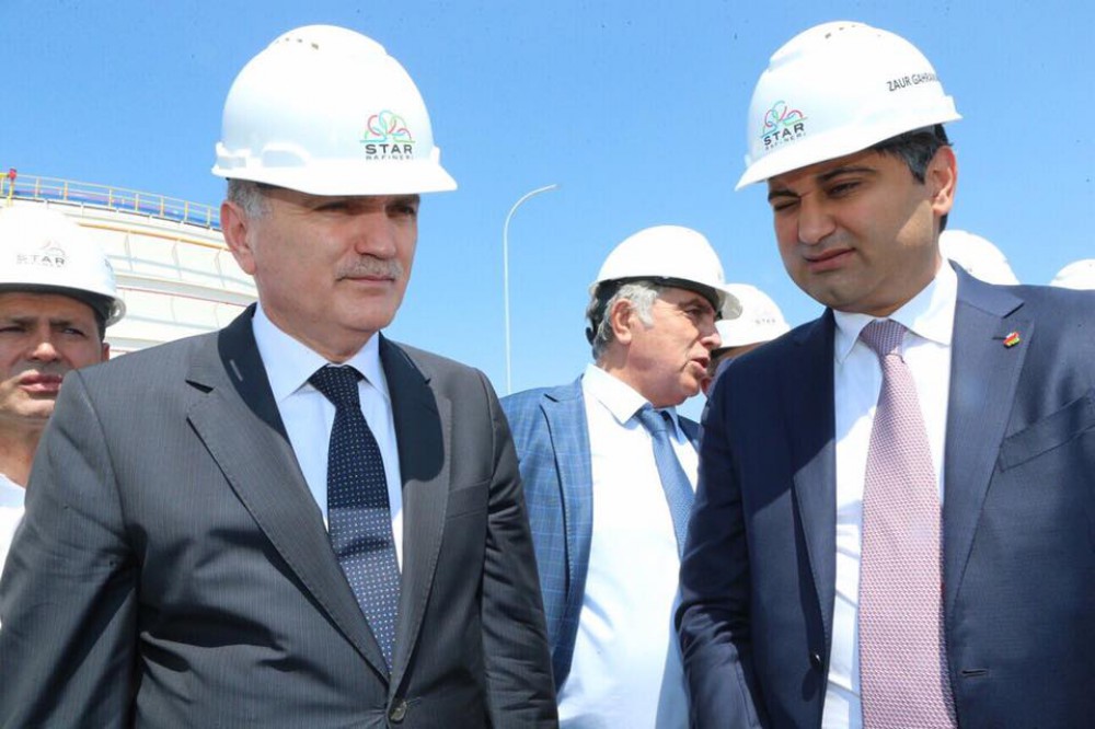 Türkiyəli nazir “Star” neft emalı zavodunun inşası ilə maraqlanıb