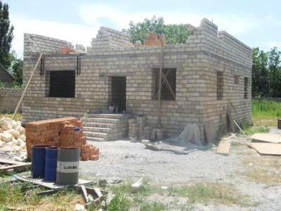 Şamaxı RİH: Zəlzələdə evləri dağılan ailələr üçün 288 ev inşa edilir