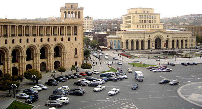 Sağlam düşünən heç bir insan Ermənistana investisiya qoymaz - Koçaryan