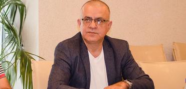 “Fakta münasibət bildir, nağıl danışma...”