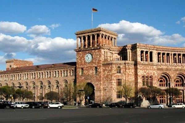 Ermənistanda yeni hakimiyyət dəyişikliyinə strat verilib