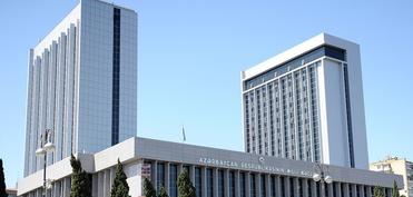 Milli Məclisin yaz sessiyası çərçivəsində ilk plenar iclası başlayıb