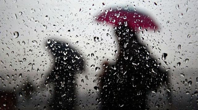 Faktiki hava: Bəzi yerlərdə şimşək çaxıb, arabir yağış yağıb