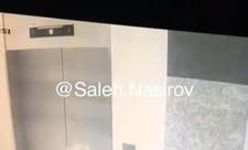 BP-nin vitse-prezidenti Zaur Paşayev liftin düyməsini ayaqları ilə belə basdı - VİDEO