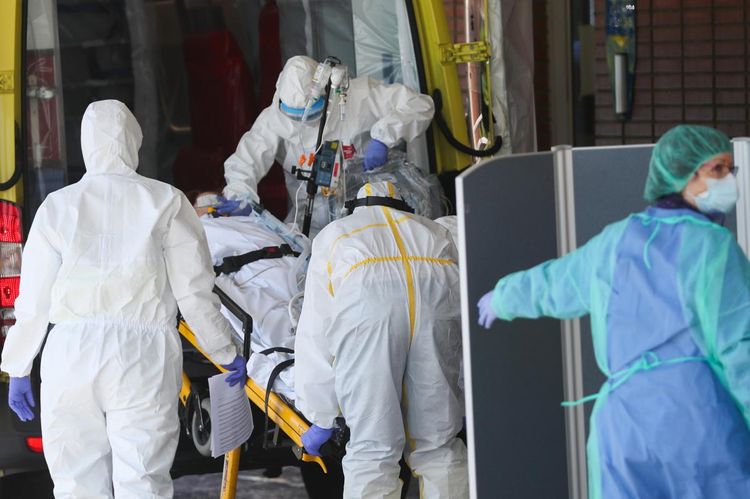 İtaliyada son sutkada koronavirusdan 727 nəfər ölüb