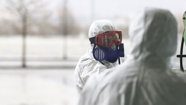Fransada son sutkada xəstəxanaya koronavirusa yoluxmuş 16798 nəfər müraciət edib