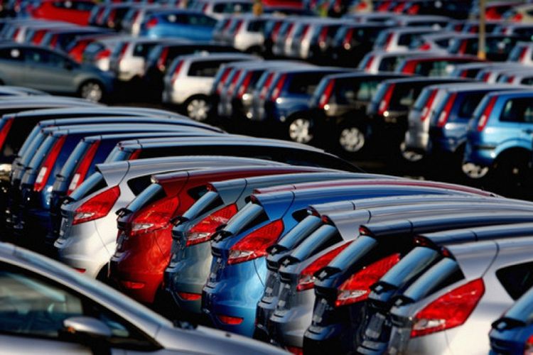 Böyük Britaniyada yeni avtomobillərin satışı apreldə 97% azalıb
