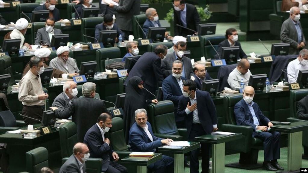 İnstagram qadağası İran parlamentinin gündəmində