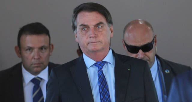 Braziliya prezidenti koronavirus simptomlarının olduğunu deyib