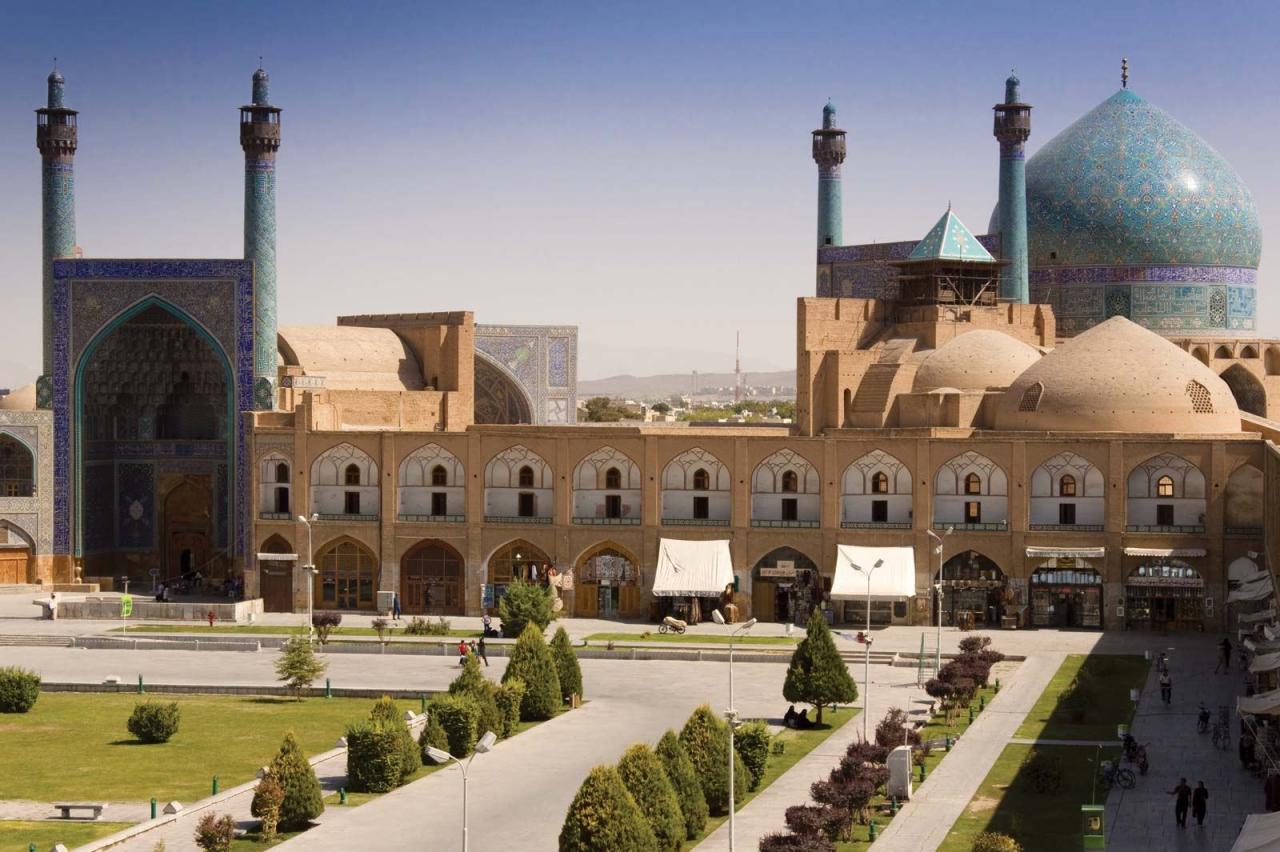 İranda məscidlərdə matəm mərasimləri qadağan edilib