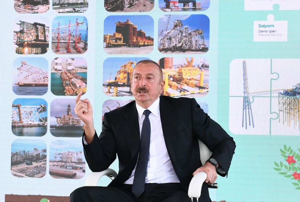Prezident İlham Əliyev: Neftçilərimizin əməyi Azərbaycan xalqının maraqlarına xidmət edir