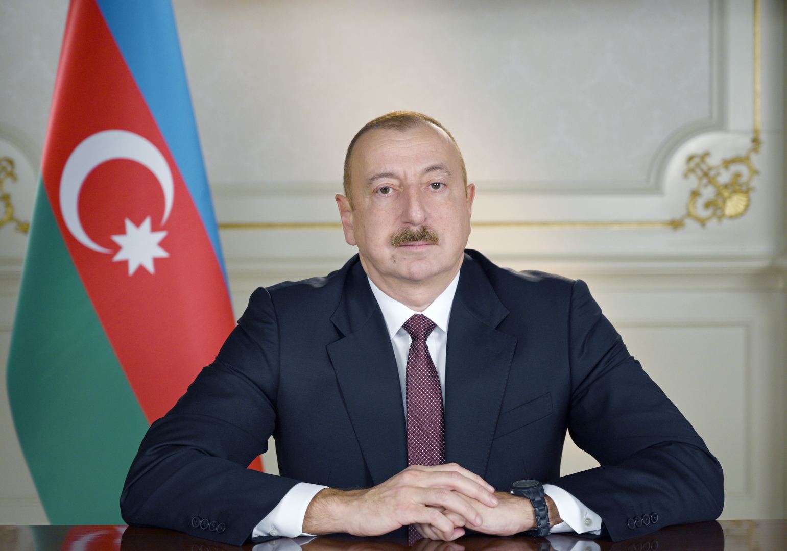 Sergey Lebedev Azərbaycan Prezidentini təbrik edib