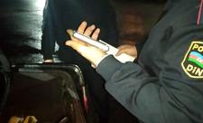 Xırdalanda komendant postundan külli miqdarda heroin keçirmək istəyən şəxs saxlanılıb - FOTO/VİDEO