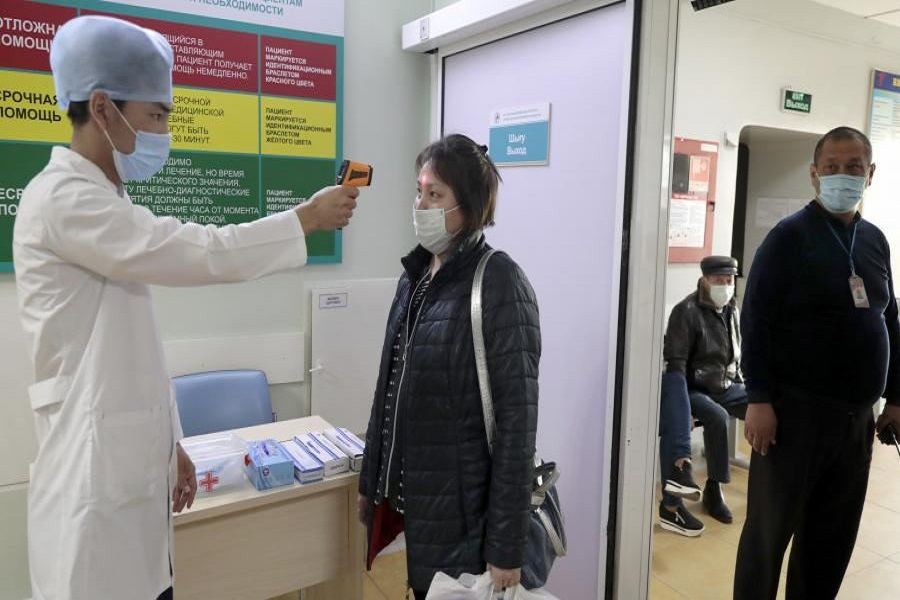 Qazaxıstanda koronavirusa daha 720 nəfər yoluxub