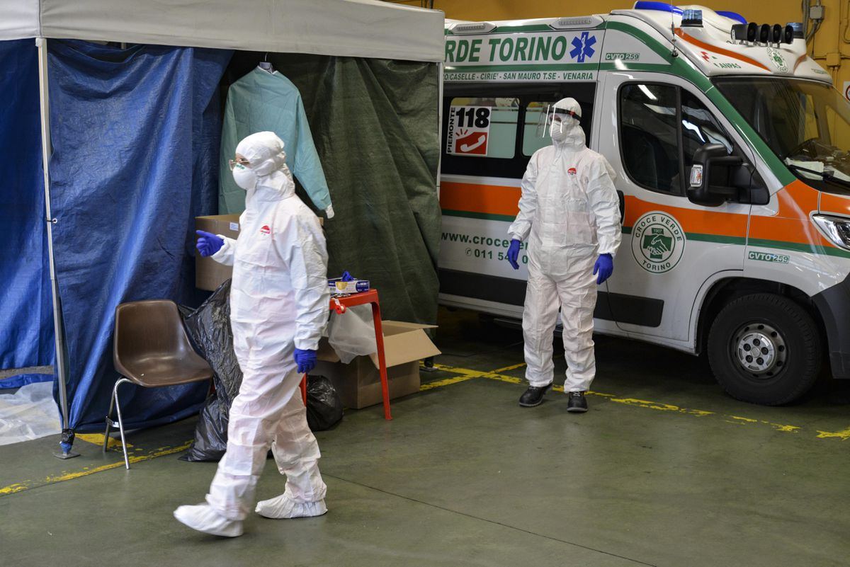 Pandemiya dövründə İtaliyada 60 mindən çox insan ölüb