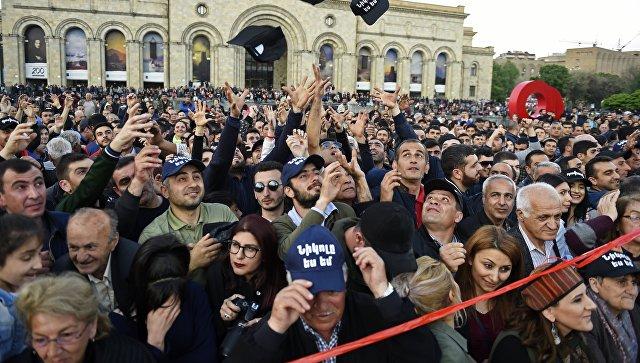 Yerevanda etirazçılar bu dəfə XİN qarşısında aksiya keçirir