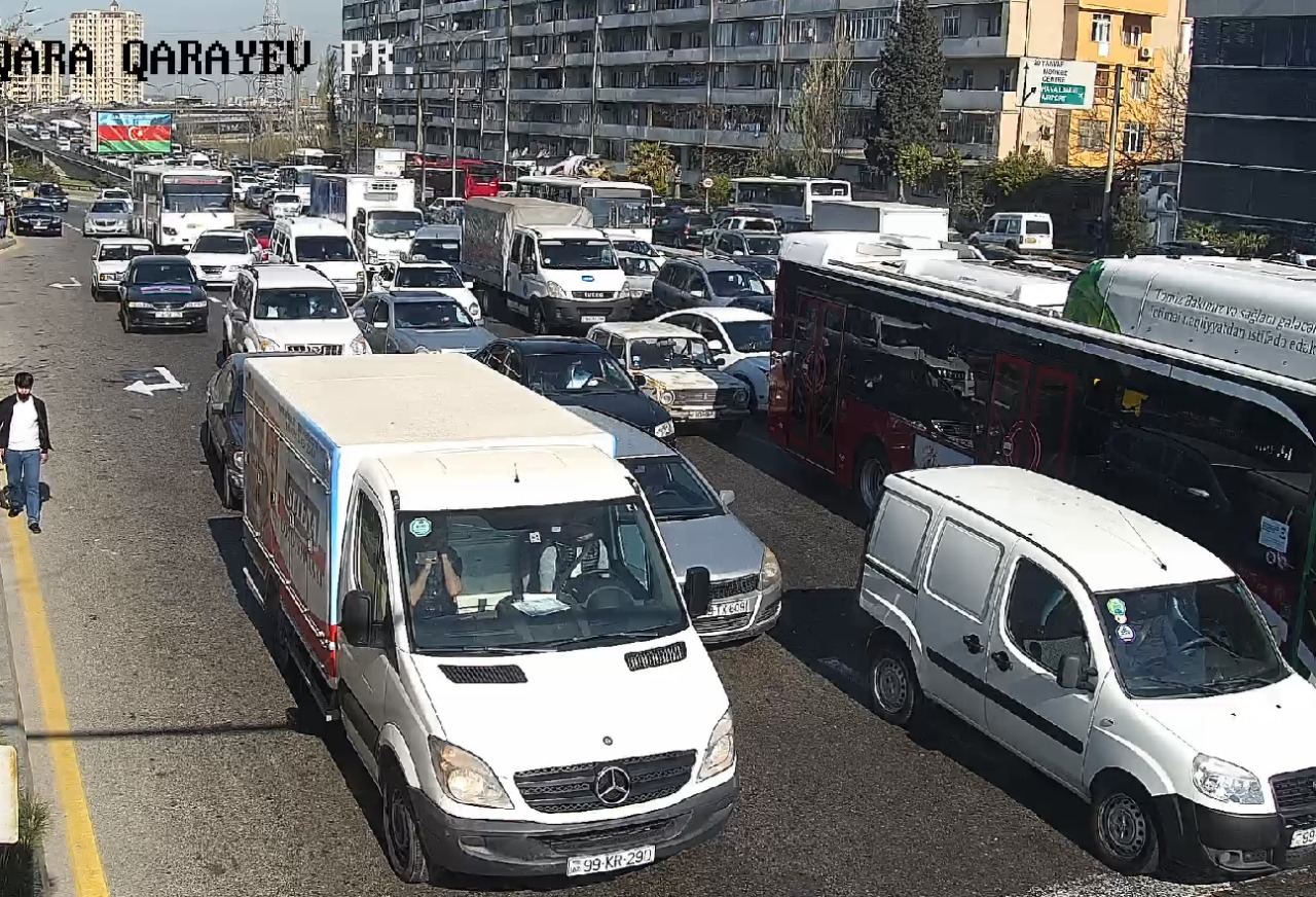 Bakıda bu yollarda sıxlıq var - SİYAHI