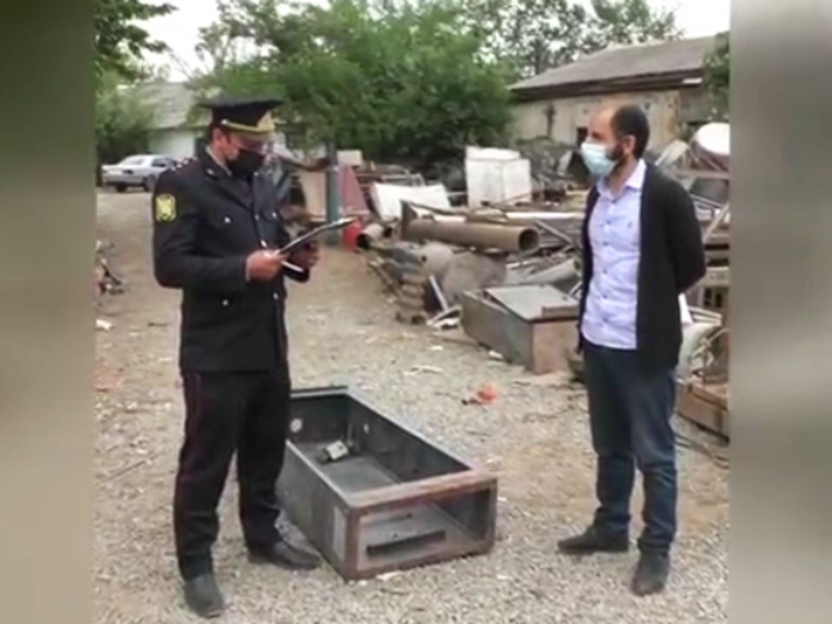 Göyçayda inzibati binadan elektrik naqilləri və avadanlıqlar oğurlanıb