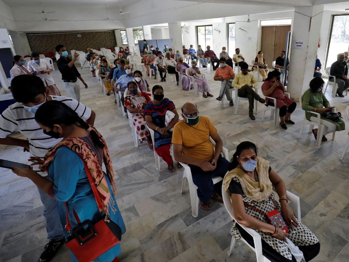 Hindistanda koronavirusa yoluxma sayında yeni antirekord: 360 960 nəfər