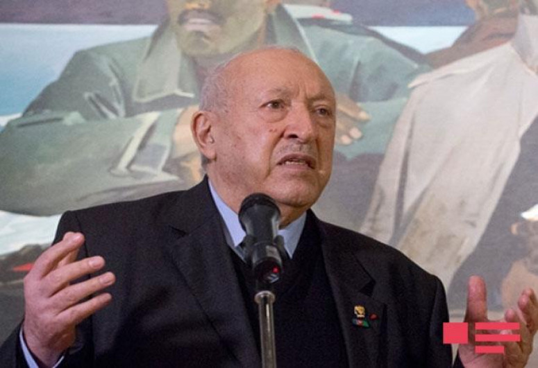 Tahir Salahov vəfat edib