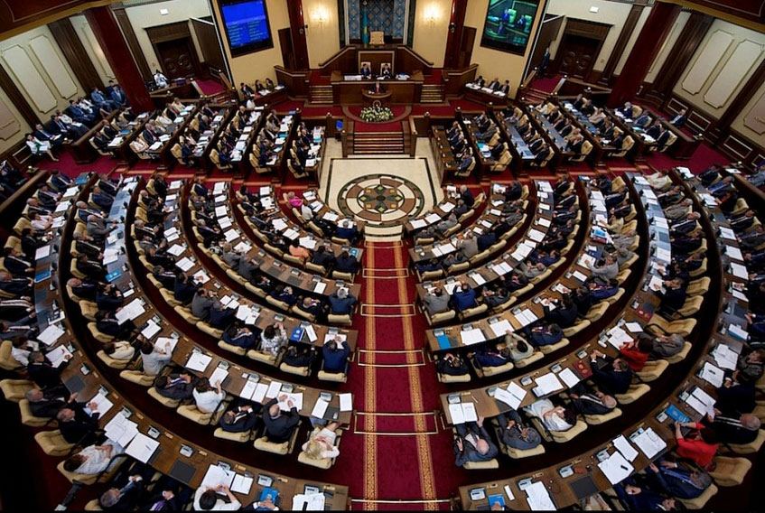 Qazaxıstan parlamenti Azərbaycanla miqrasiya üzrə sazişi qəbul edib